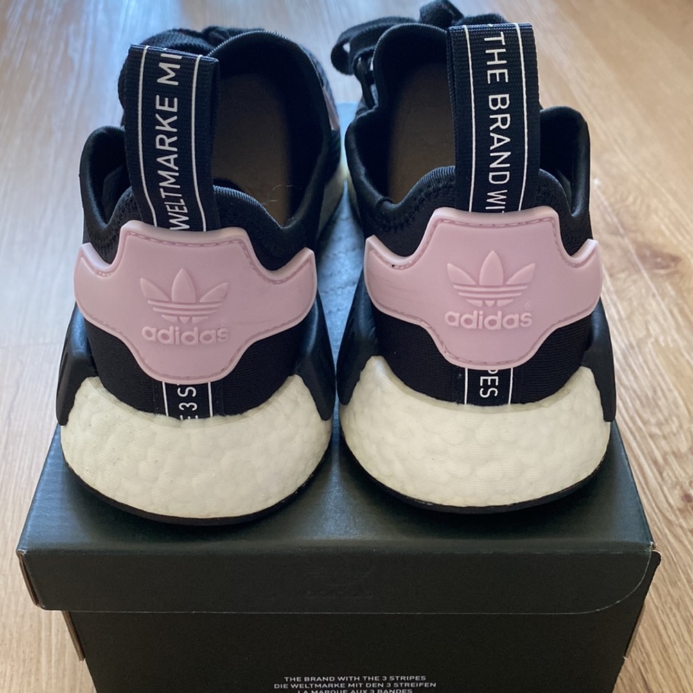 Adidas NMD R1 - Picture 4 of 5
